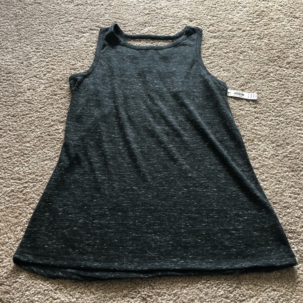 VS Sport workout top NWT